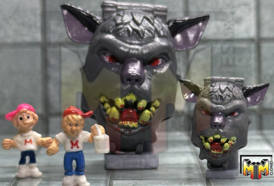 Moonfang Beast – Miniature Display Repro